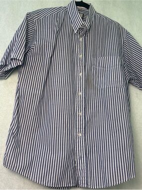 Windsor shirt co. Men's Button-Down Short Sleeve Shirt - Navy and Gray Striped L